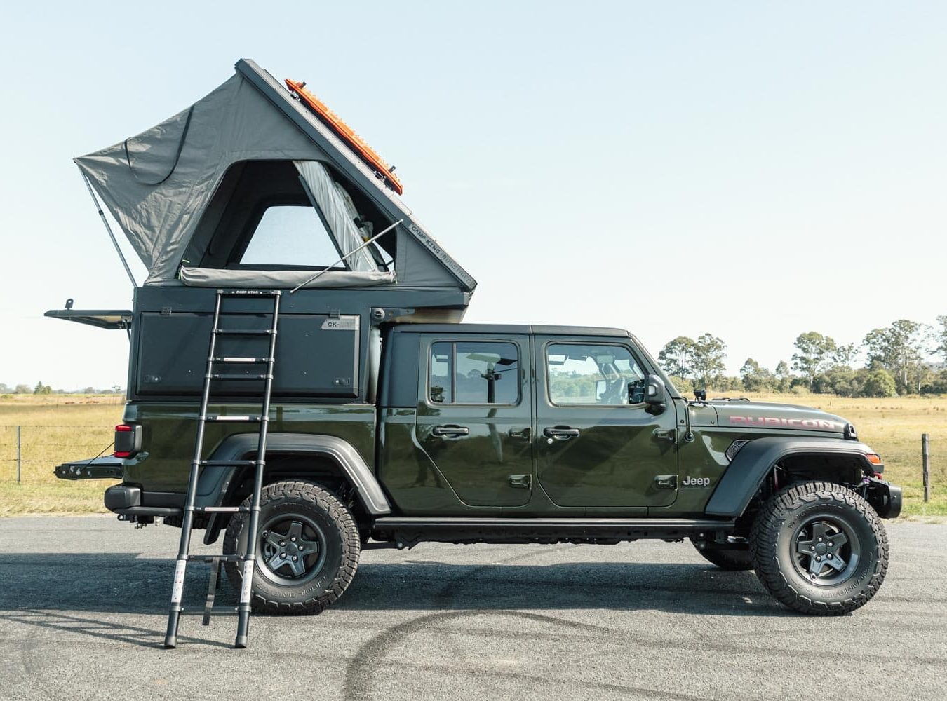 Camp King Outback Camper Jeep Gladiator